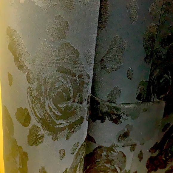 Deep navy Italian blazer with rose pattern. - Picture 4 of 6